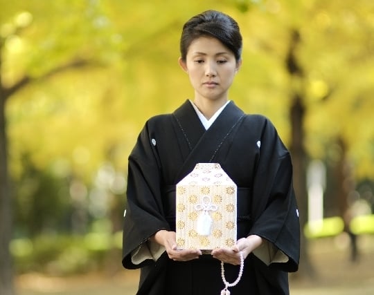 何かが死んで悲しい夢