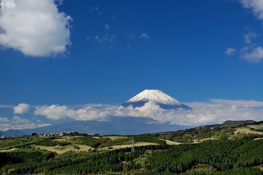 富士山に白い雲がかかる夢